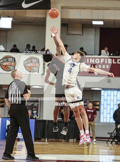 Thumbnail 3 in Bishop O'Connell vs. Cardinal Ritter College Prep (Spalding Hoophall Classic) photogallery.
