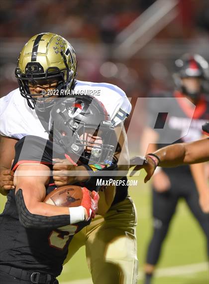 Thumbnail 1 in Shallowater vs. Lamesa (UIL 3A Bi-District Playoff) photogallery.