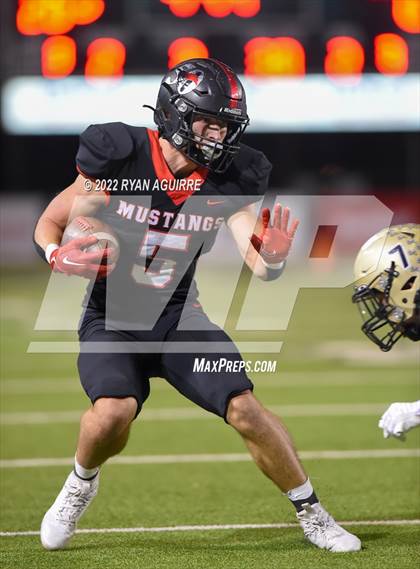 Thumbnail 3 in Shallowater vs. Lamesa (UIL 3A Bi-District Playoff) photogallery.