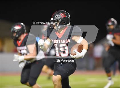 Thumbnail 3 in Shallowater vs. Lamesa (UIL 3A Bi-District Playoff) photogallery.