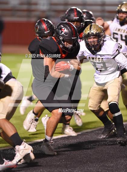 Thumbnail 2 in Shallowater vs. Lamesa (UIL 3A Bi-District Playoff) photogallery.