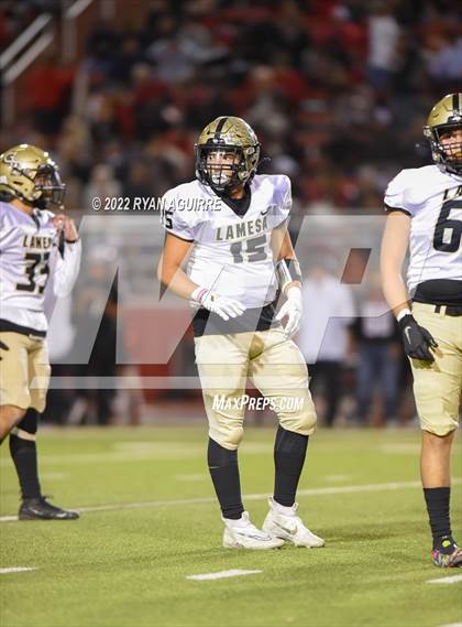 Thumbnail 3 in Shallowater vs. Lamesa (UIL 3A Bi-District Playoff) photogallery.