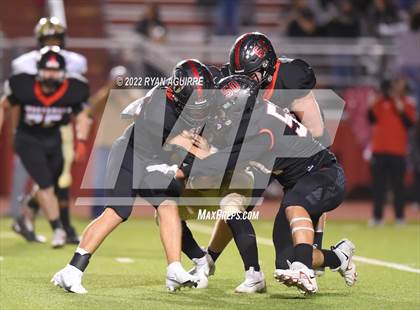 Thumbnail 3 in Shallowater vs. Lamesa (UIL 3A Bi-District Playoff) photogallery.