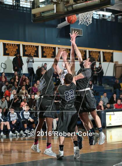 Thumbnail 1 in Kennedy Catholic vs. St. Joseph-by-the-Sea photogallery.