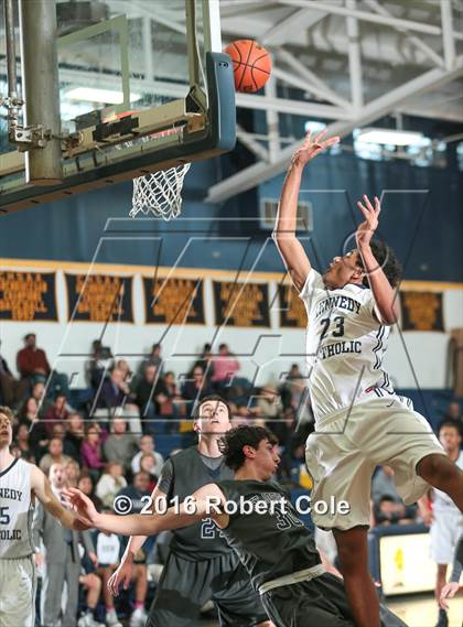 Thumbnail 3 in Kennedy Catholic vs. St. Joseph-by-the-Sea photogallery.