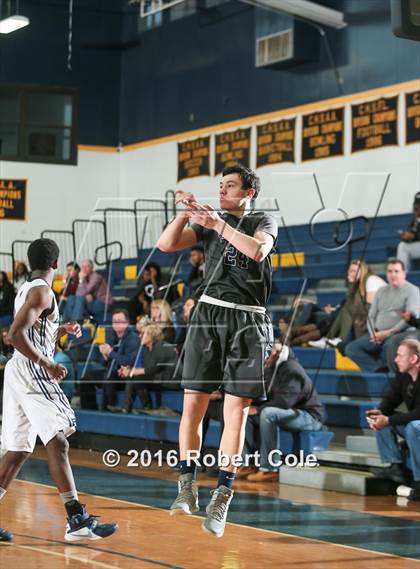 Thumbnail 1 in Kennedy Catholic vs. St. Joseph-by-the-Sea photogallery.