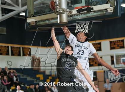 Thumbnail 3 in Kennedy Catholic vs. St. Joseph-by-the-Sea photogallery.