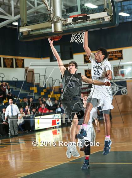 Thumbnail 2 in Kennedy Catholic vs. St. Joseph-by-the-Sea photogallery.