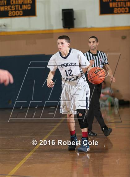 Thumbnail 2 in Kennedy Catholic vs. St. Joseph-by-the-Sea photogallery.