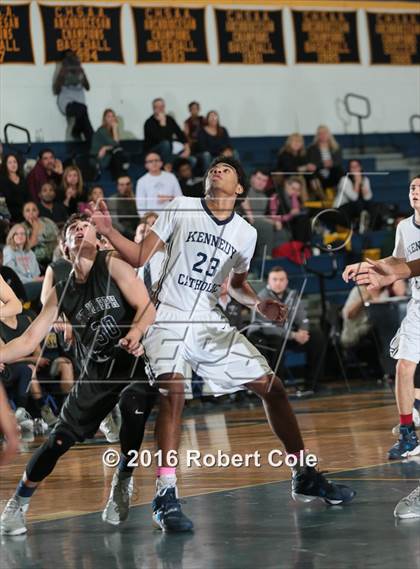 Thumbnail 3 in Kennedy Catholic vs. St. Joseph-by-the-Sea photogallery.