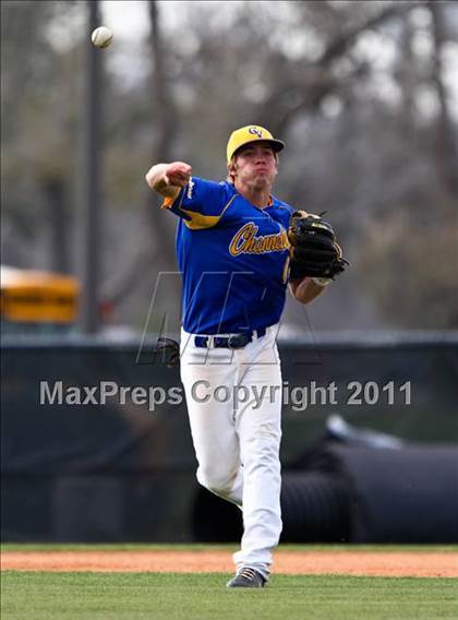Thumbnail 1 in Spring vs Channelview (Gary Herrington Invitational) photogallery.