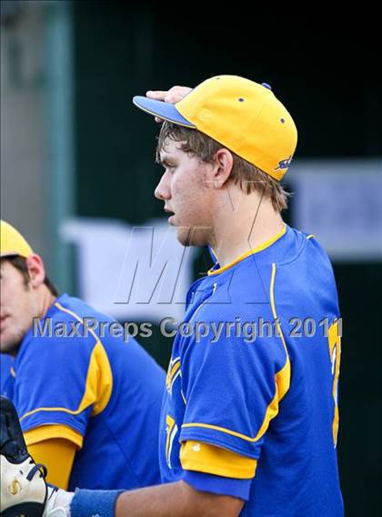 Thumbnail 2 in Spring vs Channelview (Gary Herrington Invitational) photogallery.