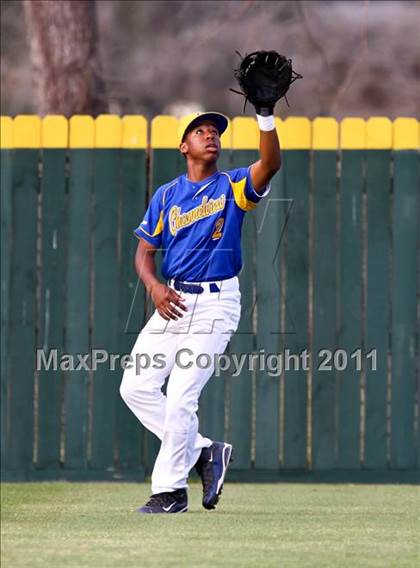 Thumbnail 2 in Spring vs Channelview (Gary Herrington Invitational) photogallery.