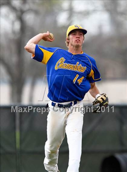 Thumbnail 1 in Spring vs Channelview (Gary Herrington Invitational) photogallery.
