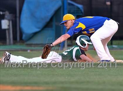 Thumbnail 1 in Spring vs Channelview (Gary Herrington Invitational) photogallery.