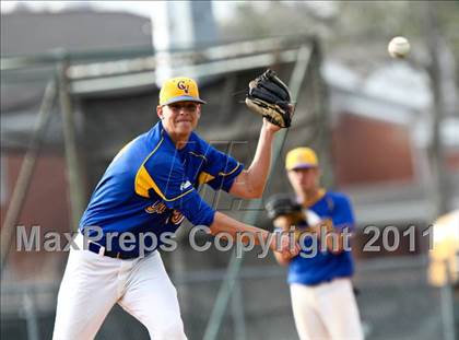 Thumbnail 3 in Spring vs Channelview (Gary Herrington Invitational) photogallery.