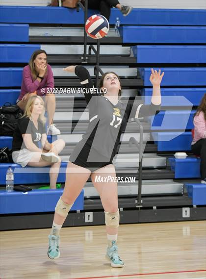 Thumbnail 2 in Bishop's vs. Shadow Ridge (Nike TOC Southwest) photogallery.