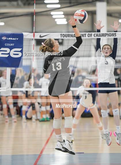 Thumbnail 1 in Bishop's vs. Shadow Ridge (Nike TOC Southwest) photogallery.