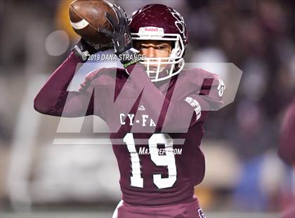Thumbnail 2 in Katy @ Cy-Fair (UIL 6A Division 1 Region 3 Area Playoff) photogallery.