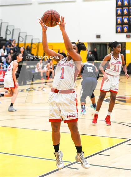 Thumbnail 1 in Bellarmine-Jefferson vs. Chadwick (CIF-SS D5A Final) photogallery.