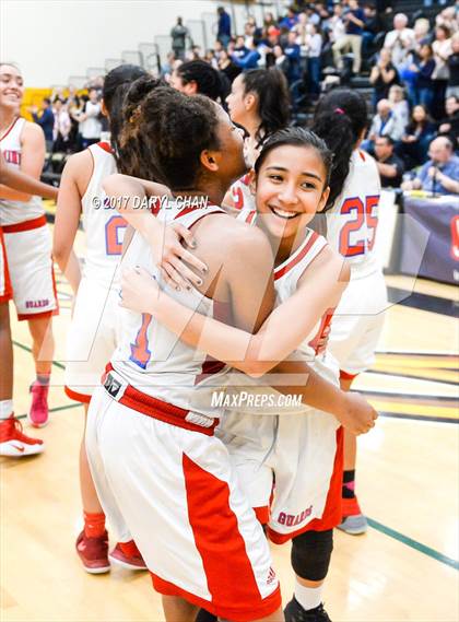 Thumbnail 1 in Bellarmine-Jefferson vs. Chadwick (CIF-SS D5A Final) photogallery.