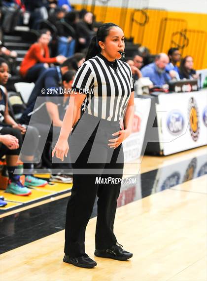 Thumbnail 1 in Bellarmine-Jefferson vs. Chadwick (CIF-SS D5A Final) photogallery.
