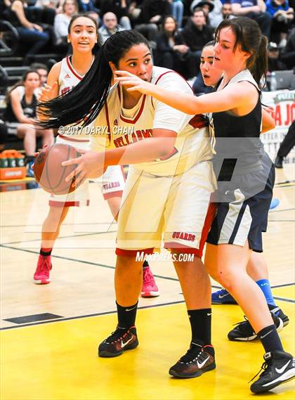 Thumbnail 3 in Bellarmine-Jefferson vs. Chadwick (CIF-SS D5A Final) photogallery.