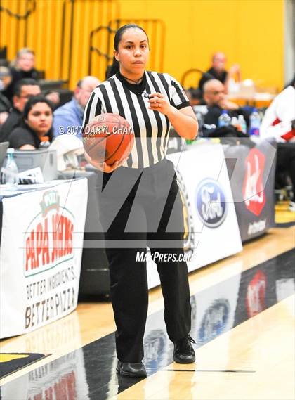Thumbnail 2 in Bellarmine-Jefferson vs. Chadwick (CIF-SS D5A Final) photogallery.
