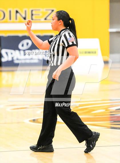 Thumbnail 3 in Bellarmine-Jefferson vs. Chadwick (CIF-SS D5A Final) photogallery.