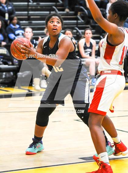 Thumbnail 2 in Bellarmine-Jefferson vs. Chadwick (CIF-SS D5A Final) photogallery.