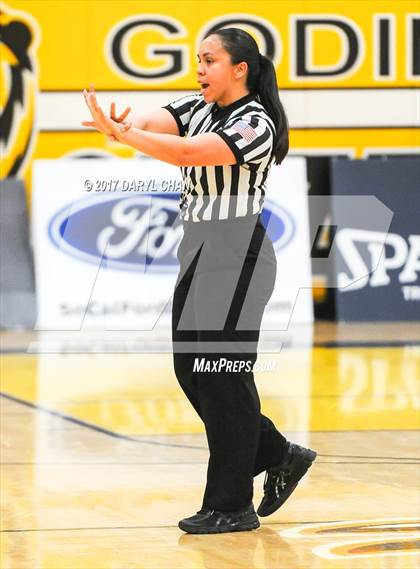 Thumbnail 1 in Bellarmine-Jefferson vs. Chadwick (CIF-SS D5A Final) photogallery.