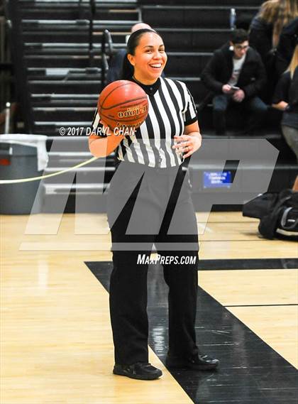 Thumbnail 2 in Bellarmine-Jefferson vs. Chadwick (CIF-SS D5A Final) photogallery.