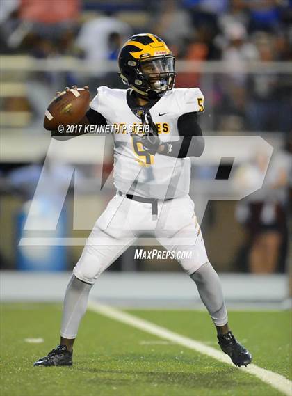 Thumbnail 1 in St. James @ West St. John photogallery.