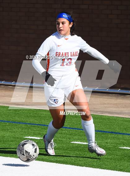 Thumbnail 3 in Fort Bend Kempner vs Grand Oaks (I10 Shootout) photogallery.