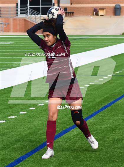 Thumbnail 3 in Fort Bend Kempner vs Grand Oaks (I10 Shootout) photogallery.