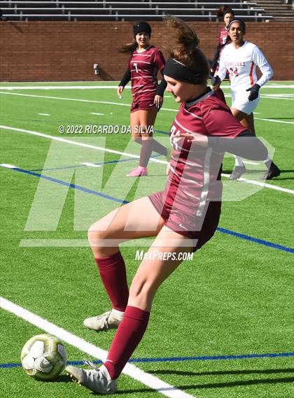 Thumbnail 3 in Fort Bend Kempner vs Grand Oaks (I10 Shootout) photogallery.