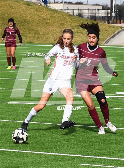 Thumbnail 3 in Fort Bend Kempner vs Grand Oaks (I10 Shootout) photogallery.