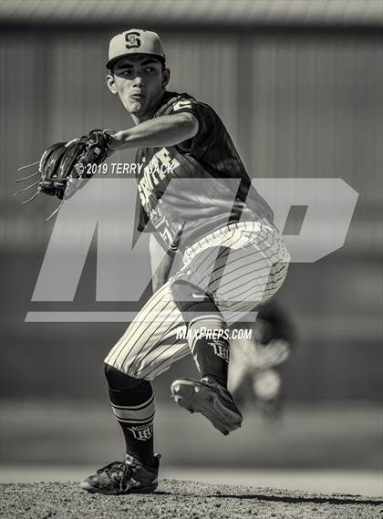 Thumbnail 3 in Mater Dei @ Servite photogallery.