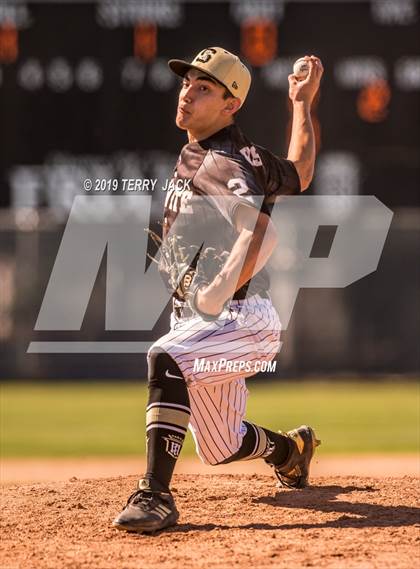 Thumbnail 3 in Mater Dei @ Servite photogallery.