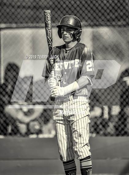 Thumbnail 2 in Mater Dei @ Servite photogallery.