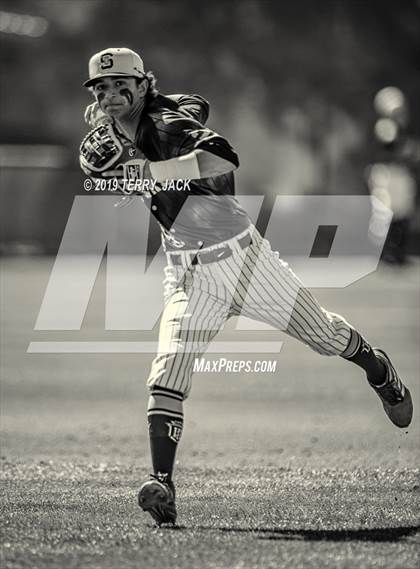 Thumbnail 2 in Mater Dei @ Servite photogallery.