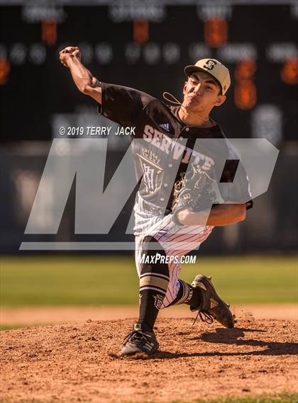 Thumbnail 2 in Mater Dei @ Servite photogallery.