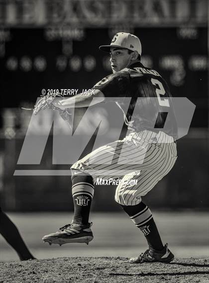 Thumbnail 2 in Mater Dei @ Servite photogallery.