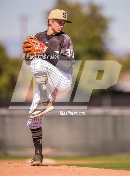 Thumbnail 2 in Mater Dei @ Servite photogallery.