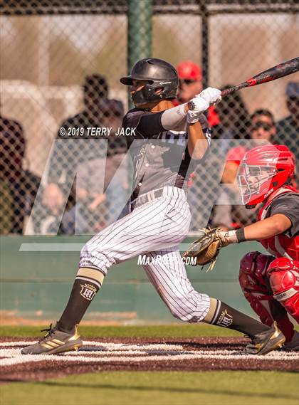 Thumbnail 1 in Mater Dei @ Servite photogallery.