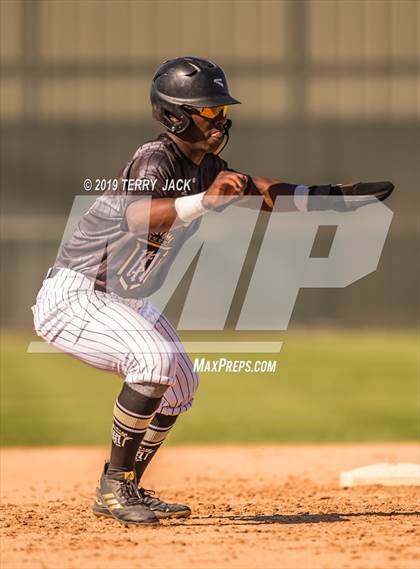 Thumbnail 2 in Mater Dei @ Servite photogallery.