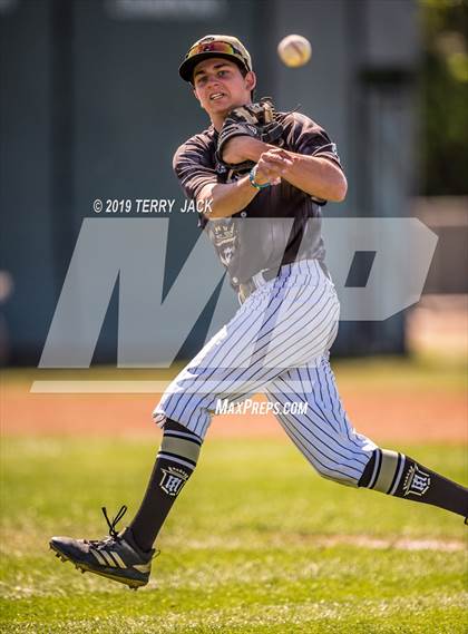Thumbnail 1 in Mater Dei @ Servite photogallery.