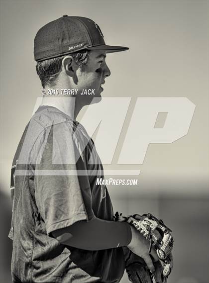 Thumbnail 2 in Mater Dei @ Servite photogallery.