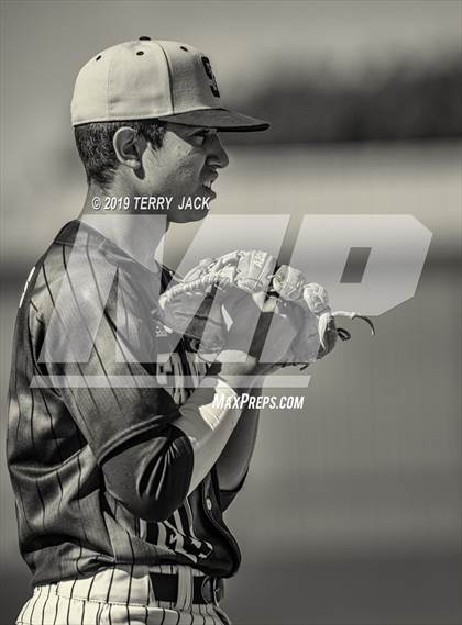 Thumbnail 1 in Mater Dei @ Servite photogallery.