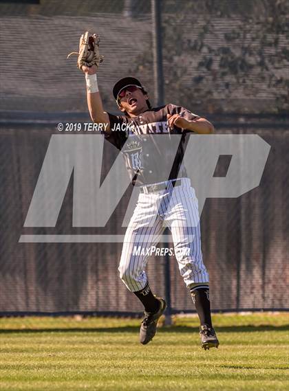 Thumbnail 2 in Mater Dei @ Servite photogallery.